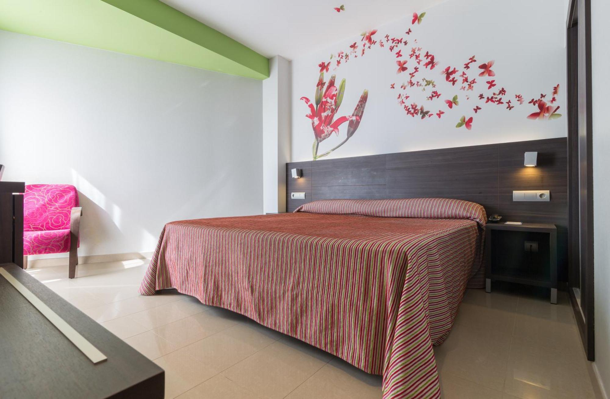 Superior Double or Twin Room with Lateral Sea View,1157370717:JPEG