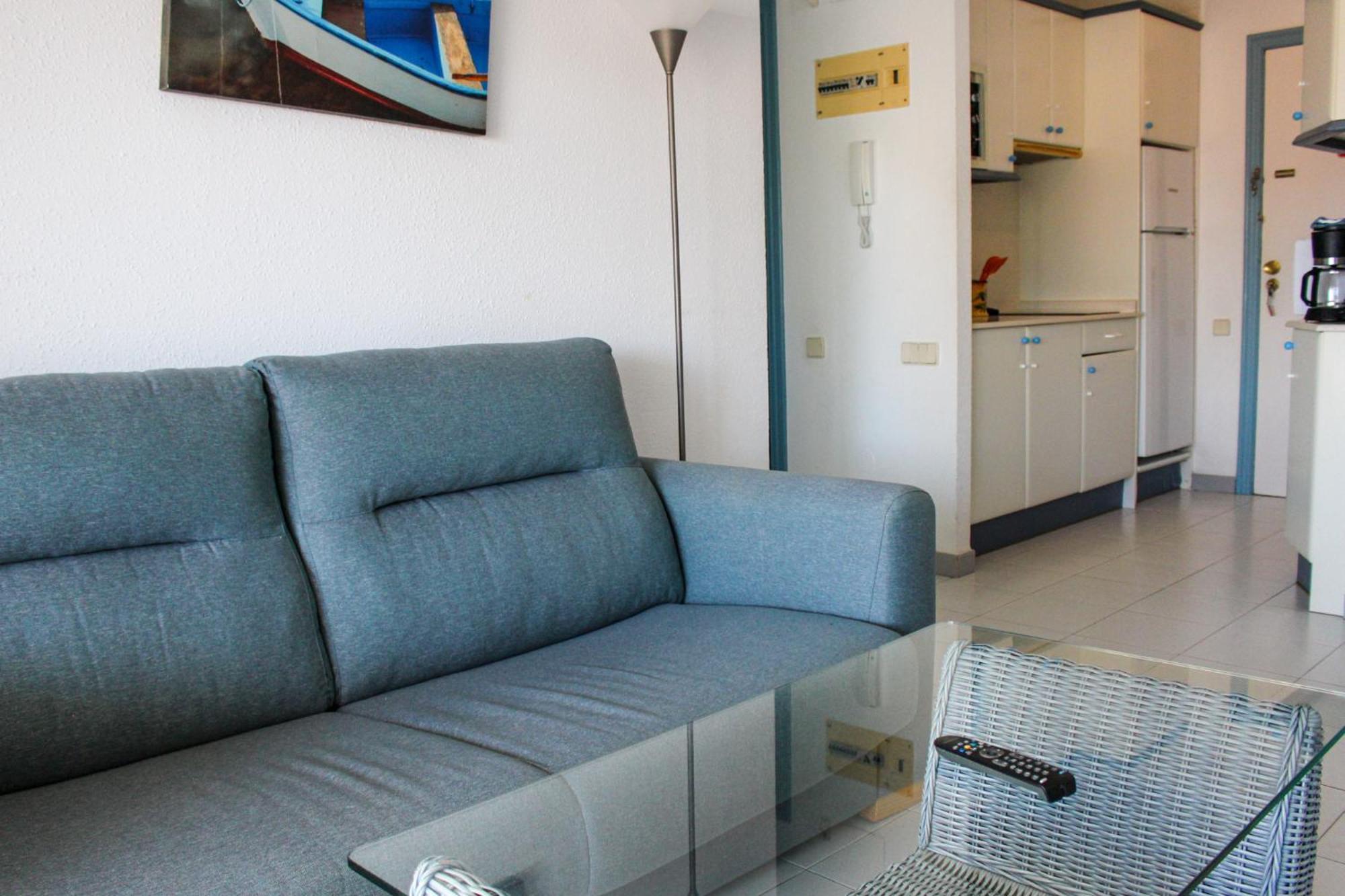 One-Bedroom Apartment Silver