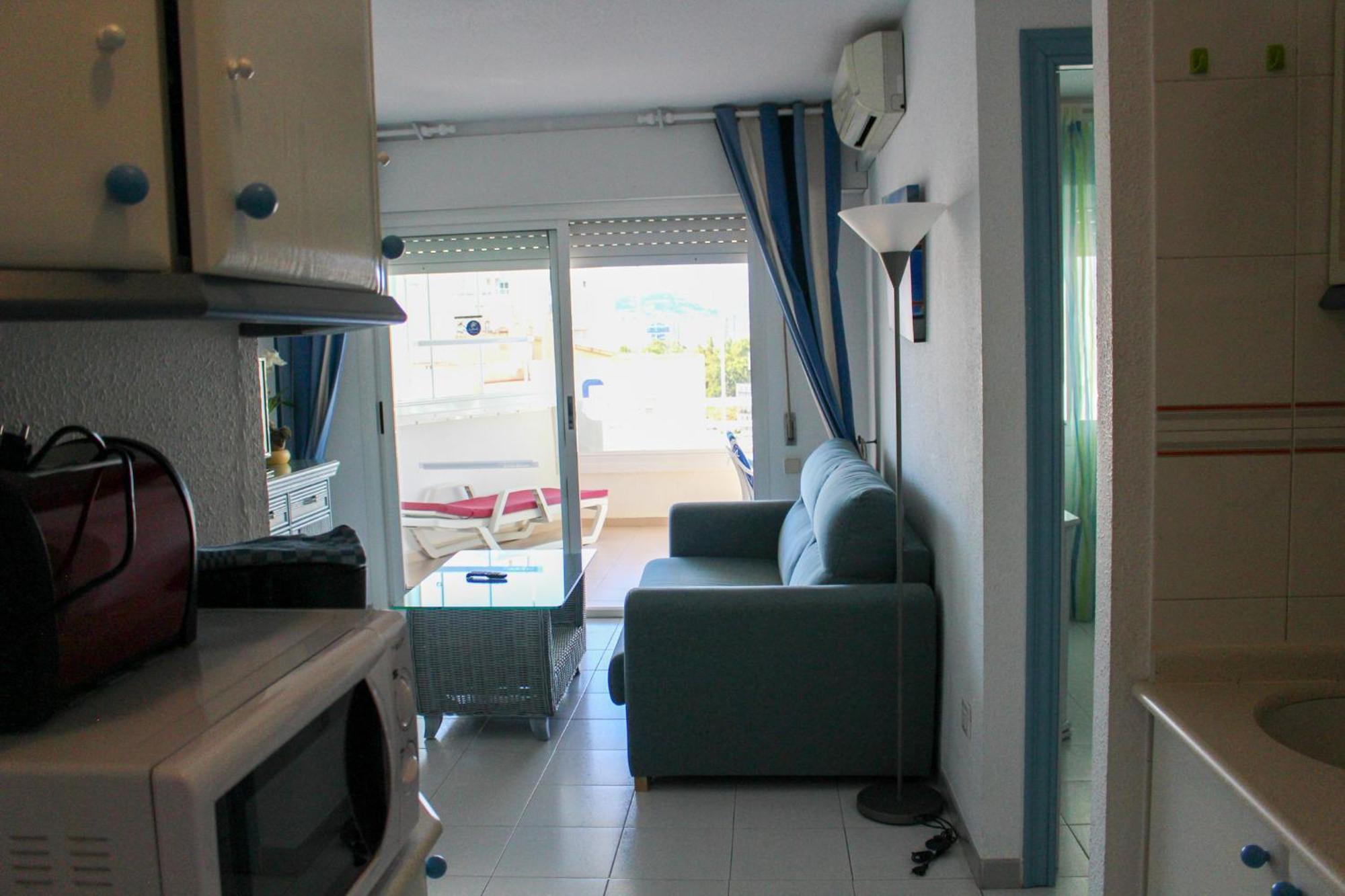 One-Bedroom Apartment Silver